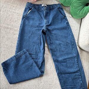 Abercrombie and Fitch Mid Rise Wide Leg Trouser Jean Dark Wash size 28/6